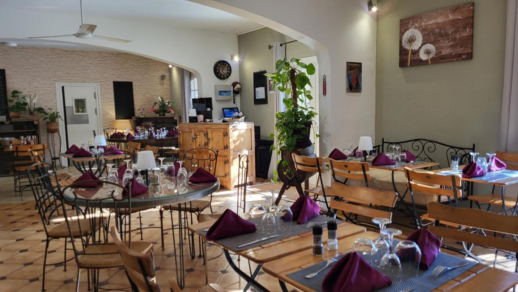 Auberge De La Table Ronde Vinon-sur-Verdon Exterior foto